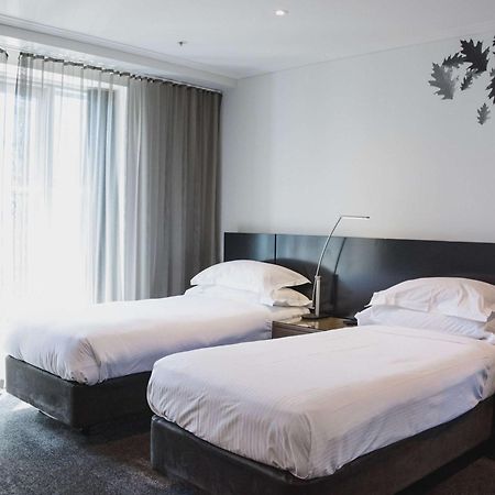 The Como Melbourne Ngoại thất bức ảnh A room at the hotel