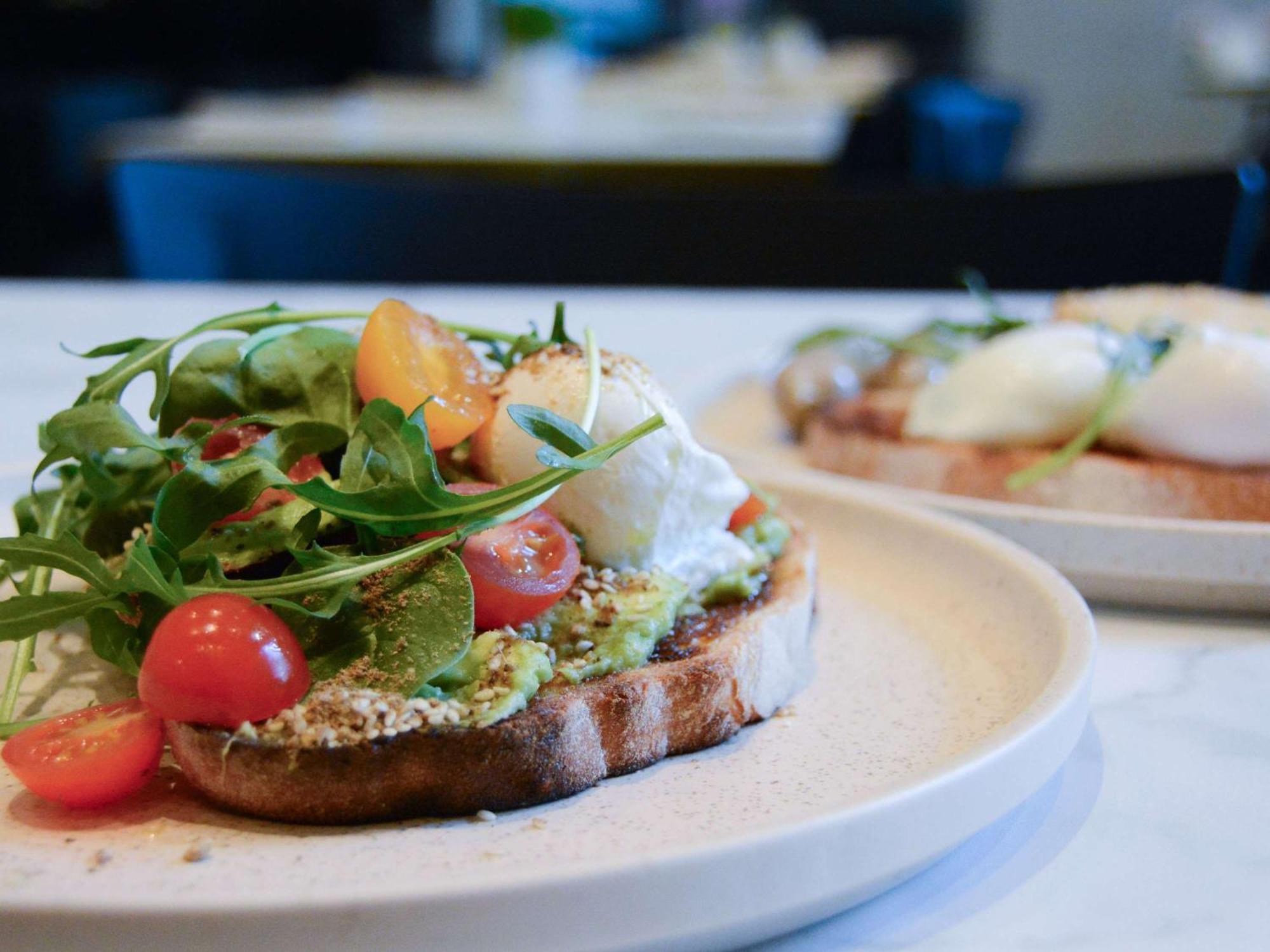 The Como Melbourne Ngoại thất bức ảnh Avocado on toast with rocket, cherry tomatoes and goat's cheese